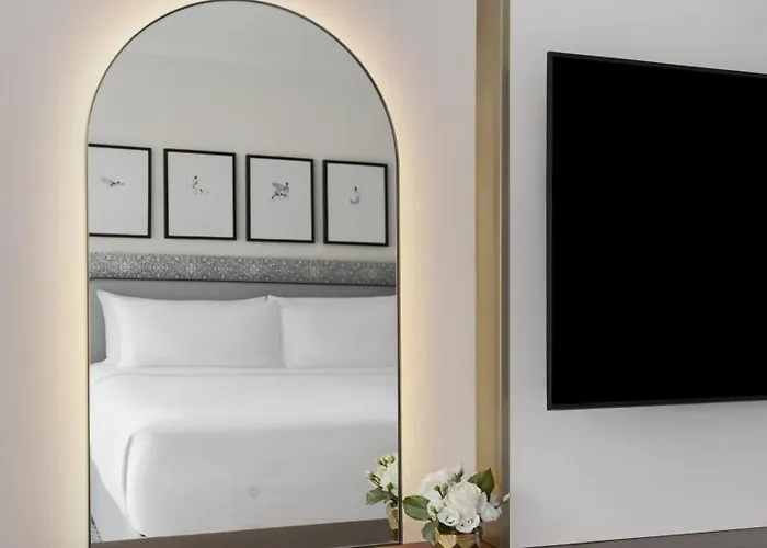 Intercontinental Magnificent Mile By Ihg 4*