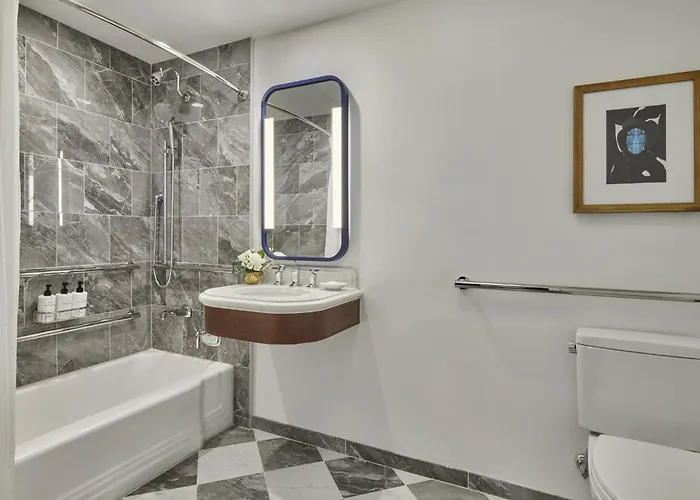 Intercontinental Magnificent Mile By Ihg Hotel Chicago