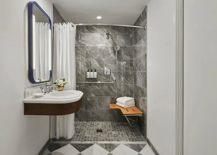 Intercontinental Magnificent Mile By Ihg