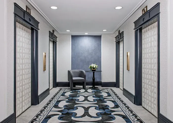 Intercontinental Magnificent Mile By Ihg Hotel
