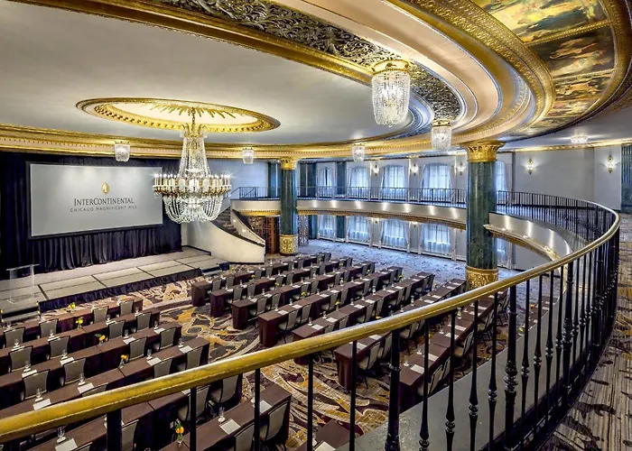 Intercontinental Magnificent Mile By Ihg Hotel 4*