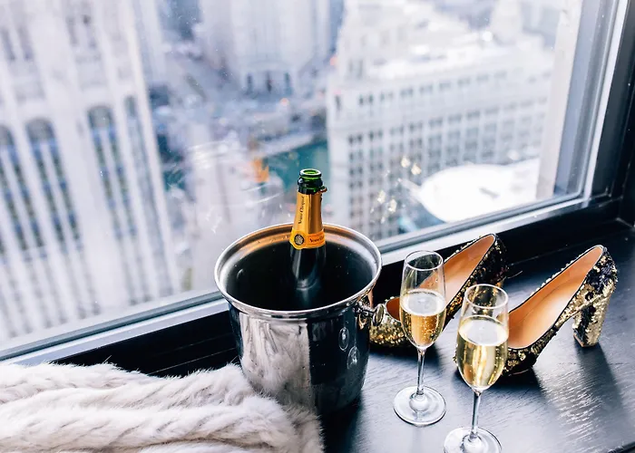 Intercontinental Magnificent Mile By Ihg Hotel Chicago