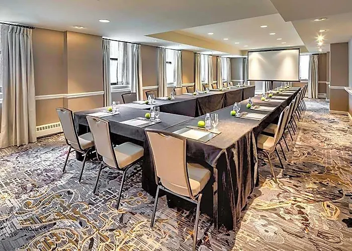 Intercontinental Magnificent Mile By Ihg Hotel 4*